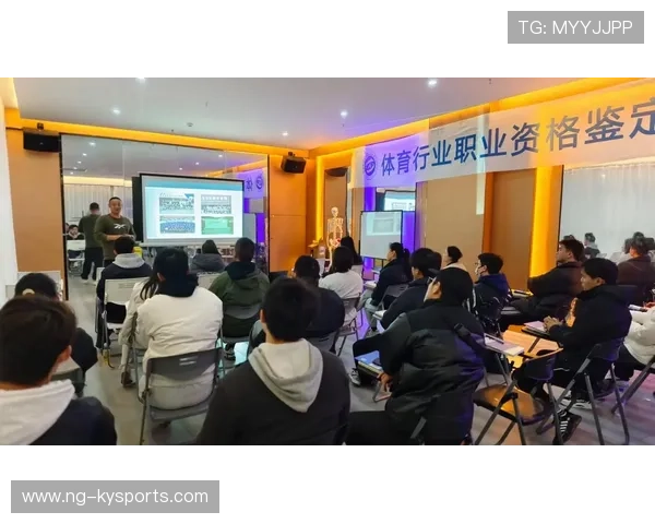 世界举重全国联赛开展基层教练专项培训